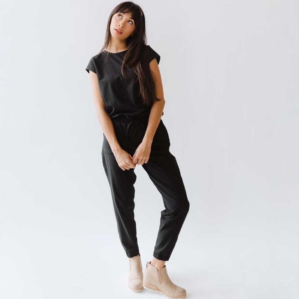 Albion Fit Black Jumpsuit with Cap Sleeve size M